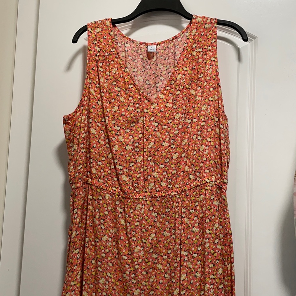 Old Navy sundress. Size XL.